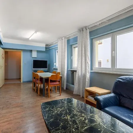 Authentic Apartment In Lehrberg Near Lehrberger Kappl Apartman