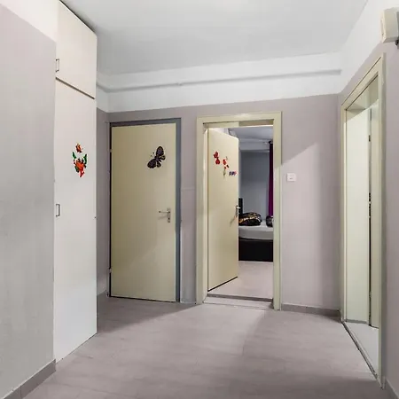 Authentic Apartment In Lehrberg Near Lehrberger Kappl Apartman