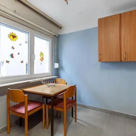Apartman Authentic Apartment In Lehrberg Near Lehrberger Kappl