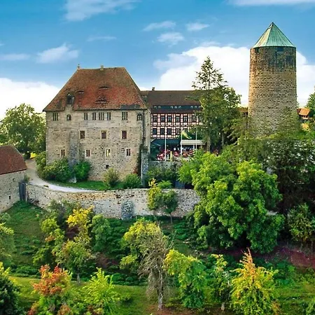 Authentic Apartment In Lehrberg Near Lehrberger Kappl